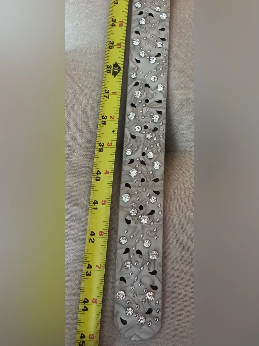 NWT BKE Embossed Light Gray Faux Leather Rhinestone 1 1/2” W/Stud Accents Belt-L